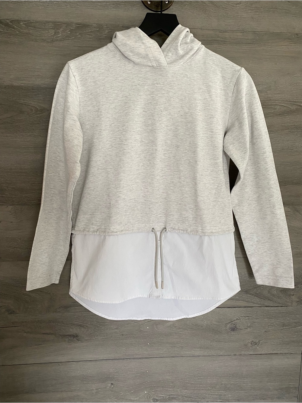 Athleta Gallery Hoodie Top